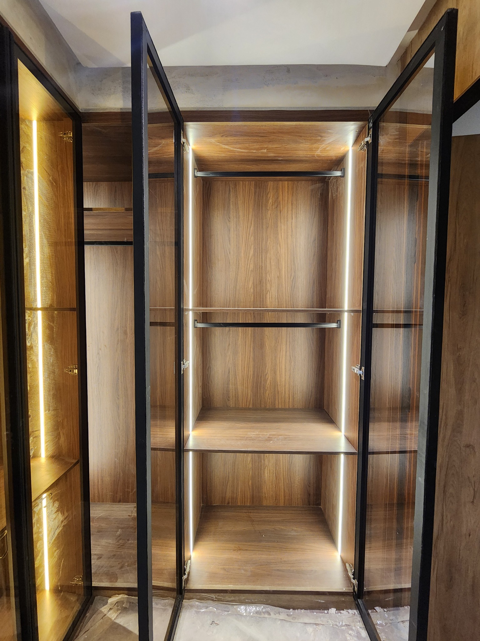 Dressing central avec suspension double